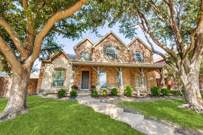 photo 2: 2346 Barret Drive, Frisco TX 75033