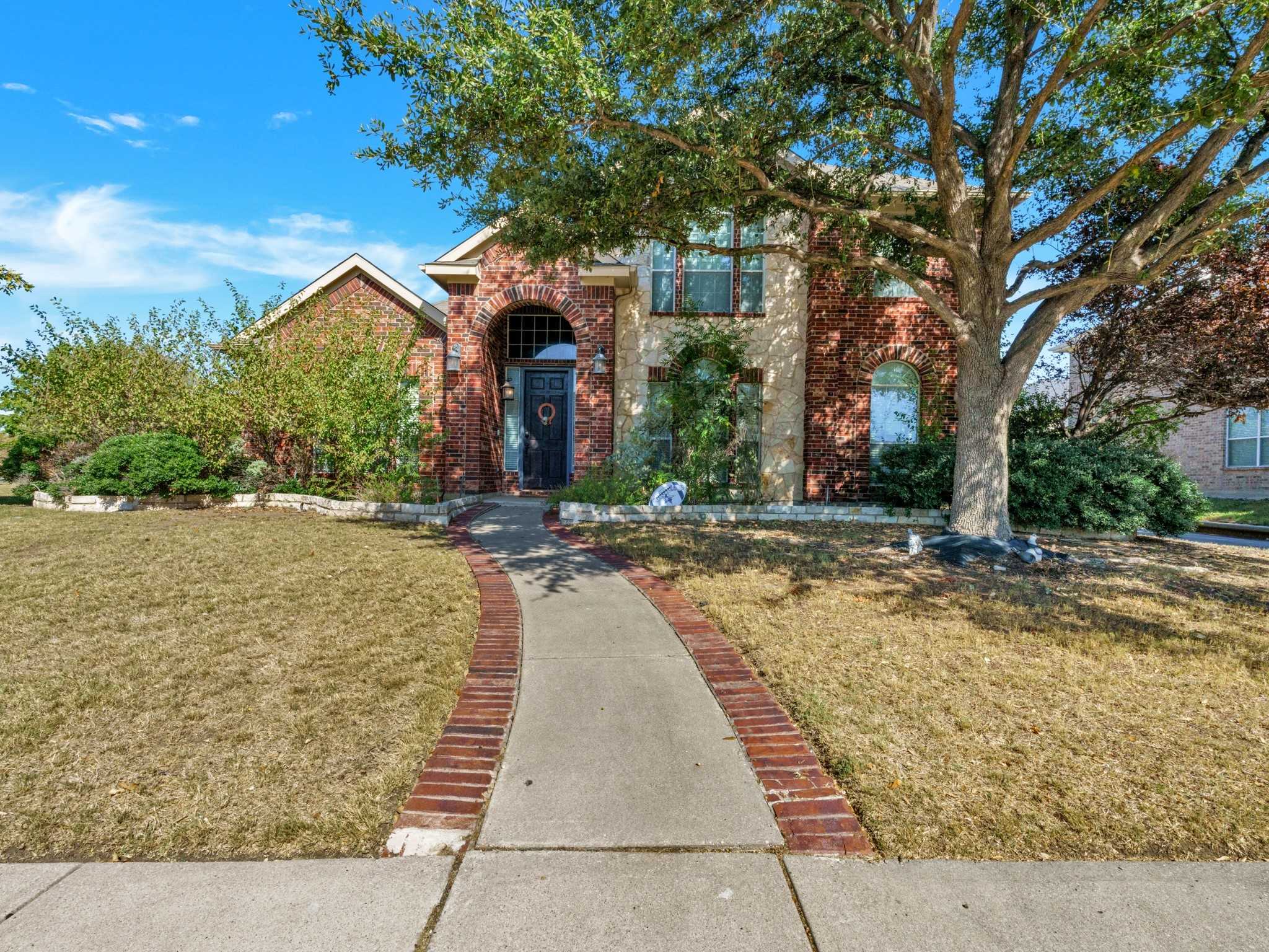 photo 2: 1602 Lagonda Lane, Frisco TX 75033