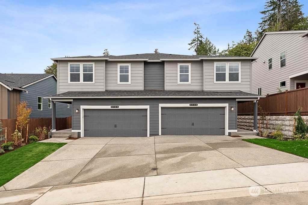 photo 1: 6708 Langley Avenue NE Unit 113, Bremerton WA 98311