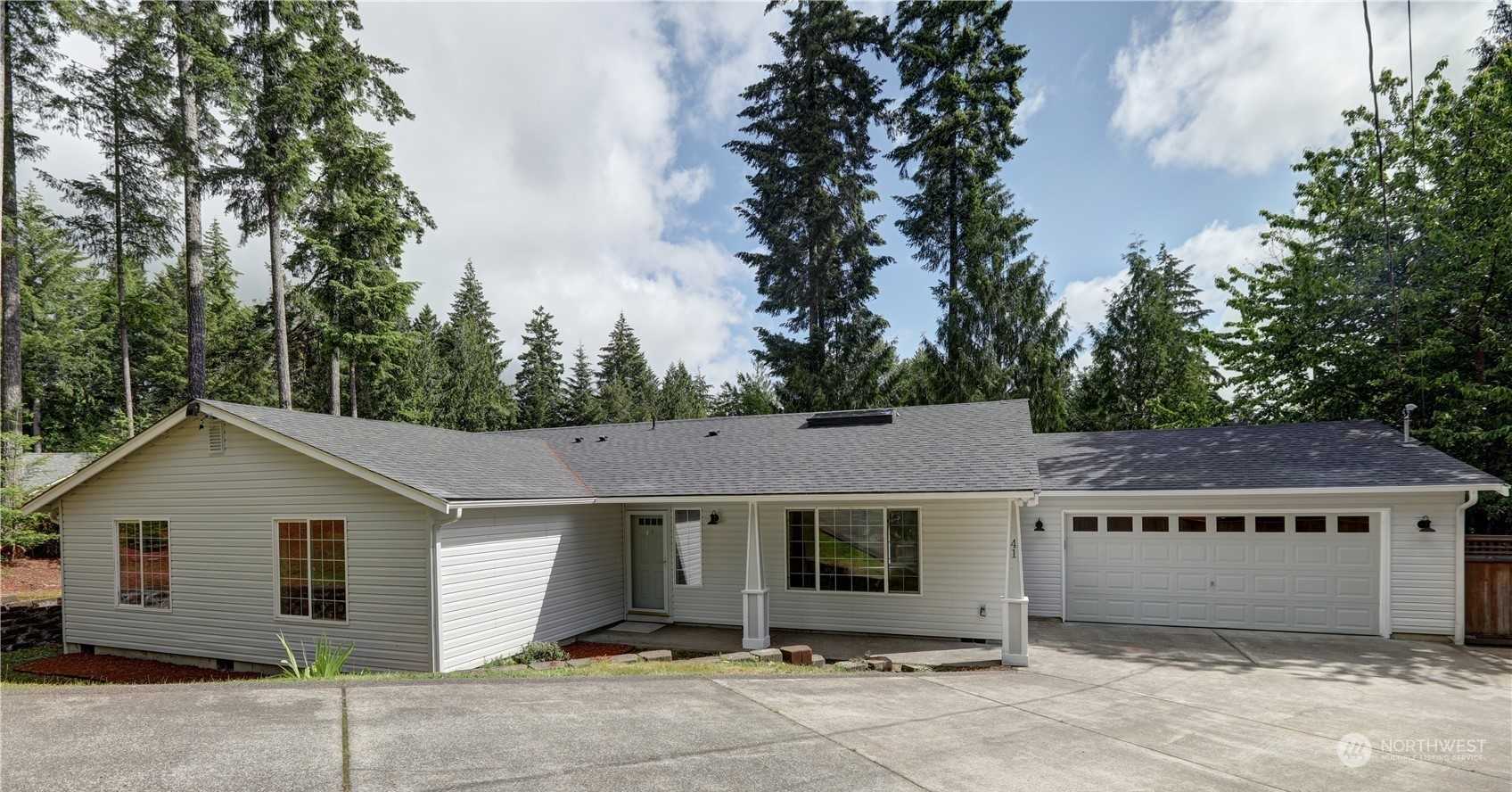 photo 1: 41 E Glenmorgan Court, Shelton WA 98584