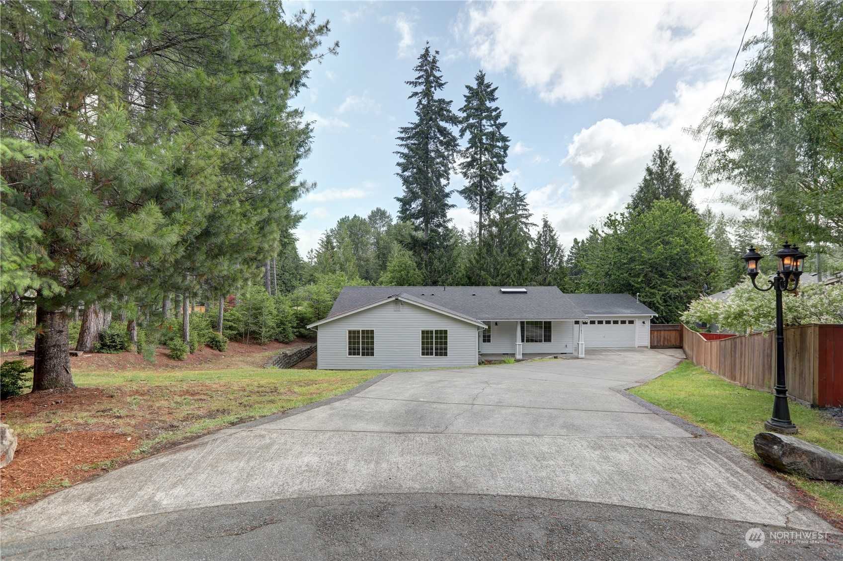 photo 2: 41 E Glenmorgan Court, Shelton WA 98584