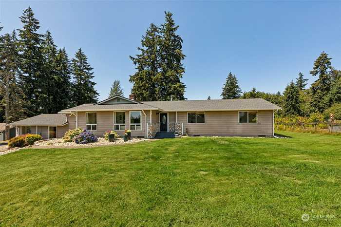 photo 1: 15520 SE 229th Place, Kent WA 98042