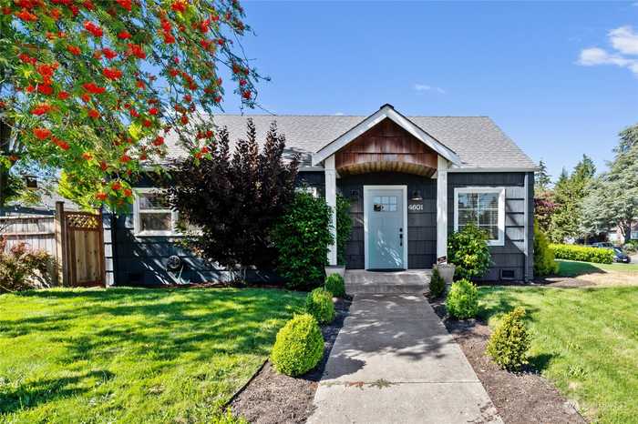 photo 1: 4601 N 33rd Street, Tacoma WA 98407