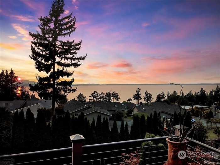 photo 2: 632 Fieldston Road, Bellingham WA 98225