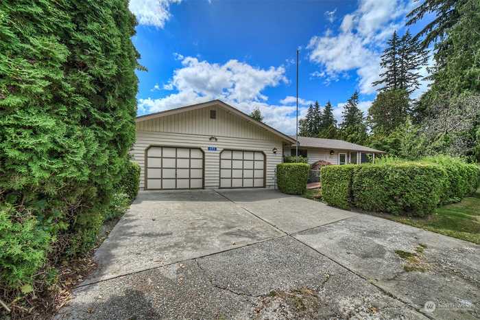 photo 2: 171 NW Nichols Ave, Bremerton WA 98311