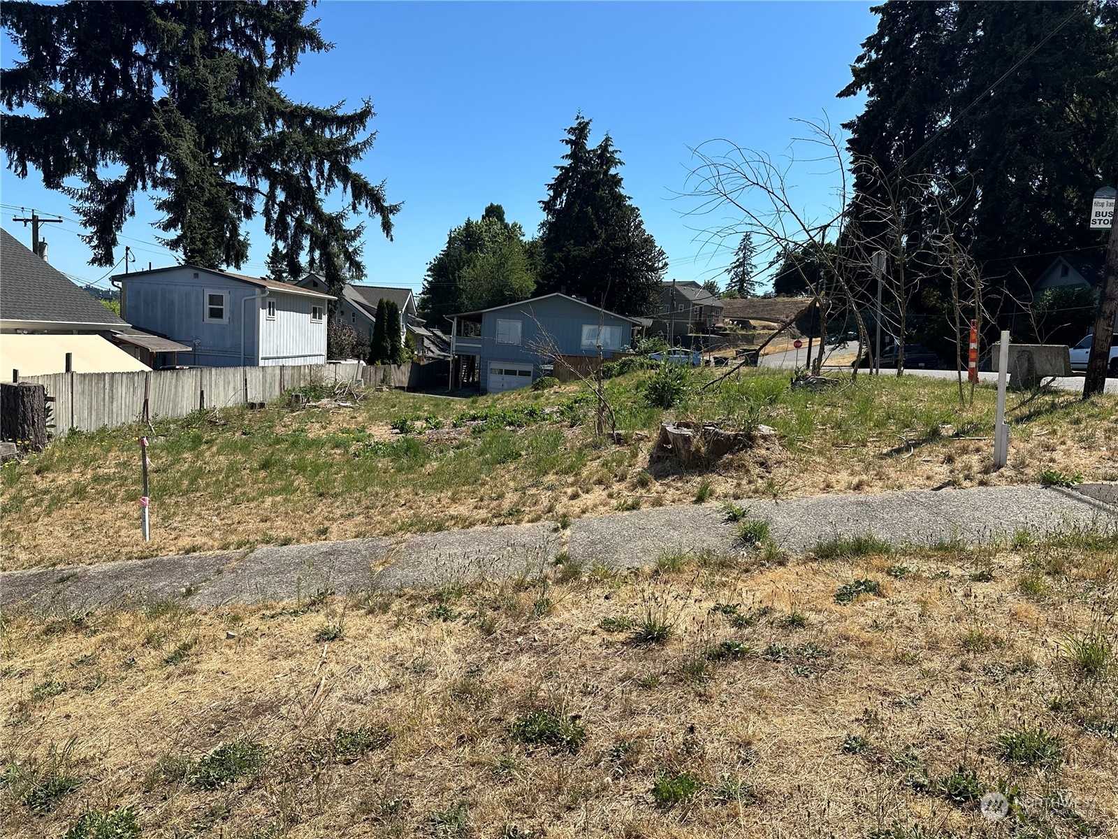 photo 1: S Summit Avenue, Bremerton WA 98312