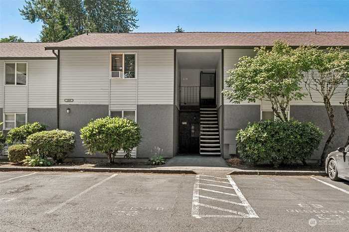 photo 1: 1840 Central Place S Unit F58, Kent WA 98030