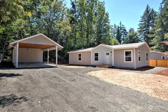 photo 1: 540 E Lakeshore Drive, Shelton WA 98584