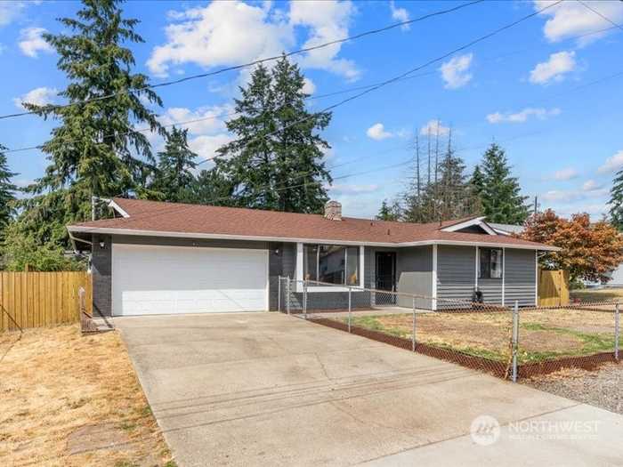 photo 1: 1609 111th Street S, Tacoma WA 98444