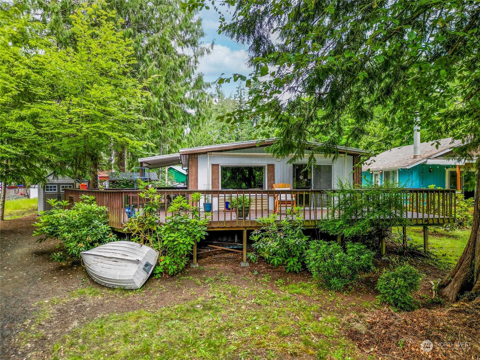 photo 1: 41 E Pickering Place, Shelton WA 98584