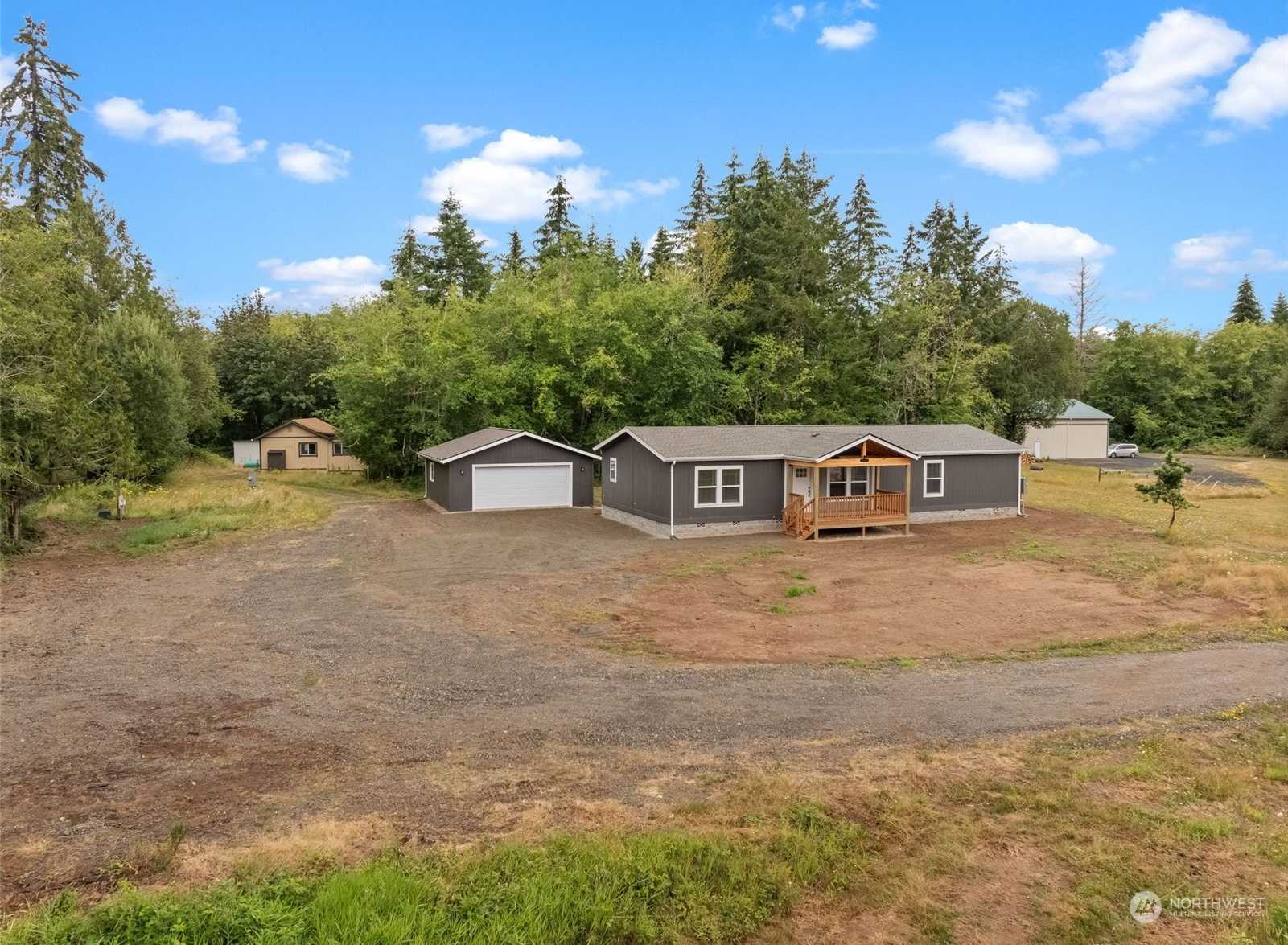 photo 1: 141 E Lizzy Ln Lane, Shelton WA 98584