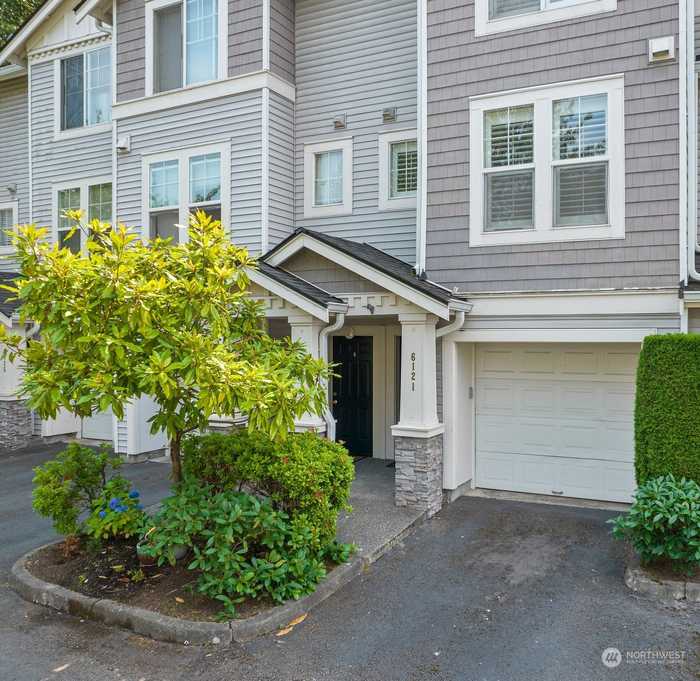 photo 2: 6121 S 233rd Street, Kent WA 98032