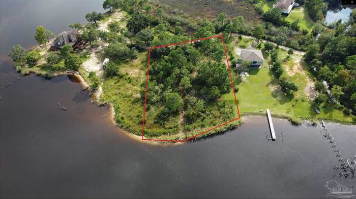 photo 1: 3128 Deep Water Cv, Milton FL 32583