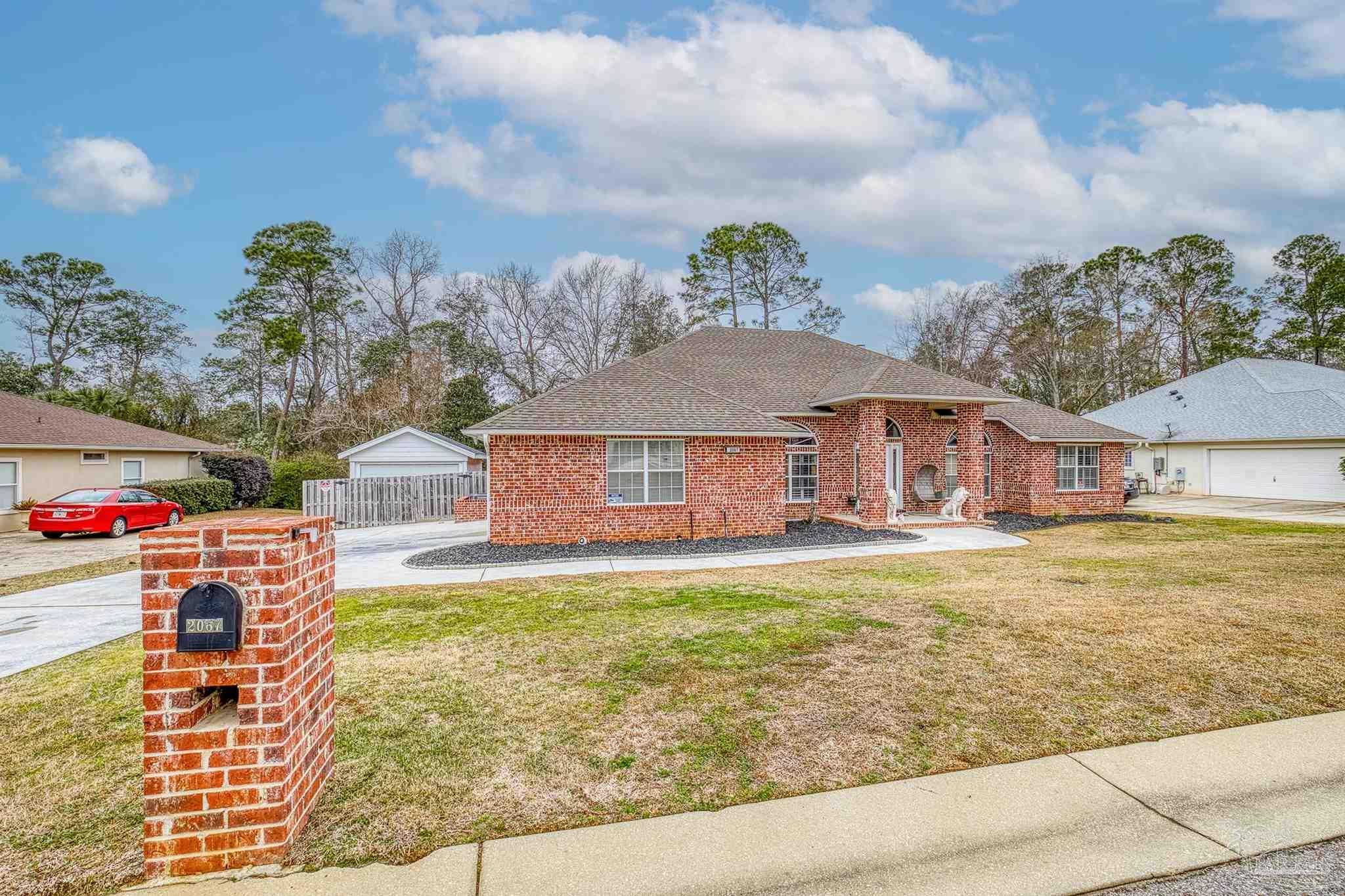 photo 3: 2067 Juno Cir, Pensacola FL 32526