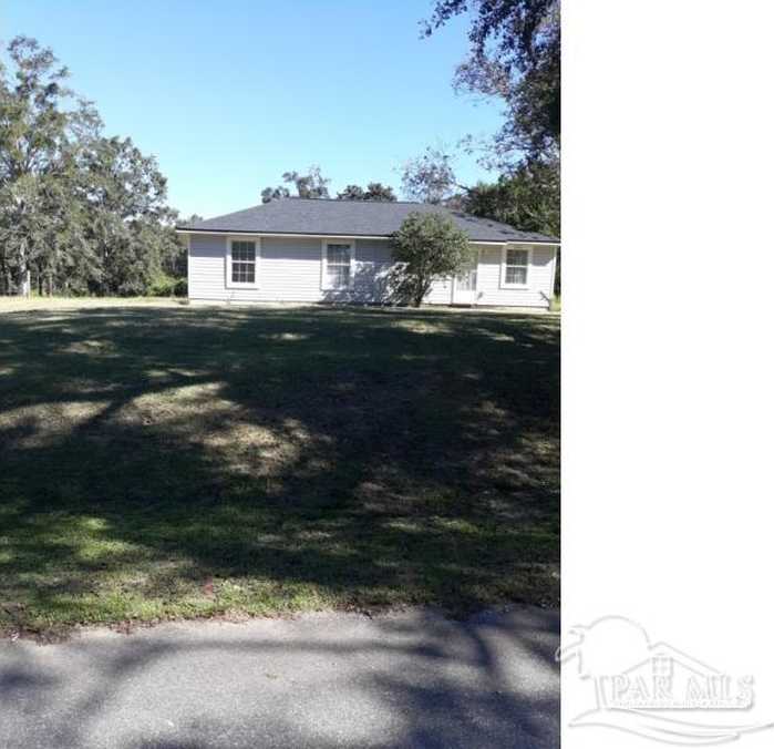 photo 1: 2720 Victor Rd, Mcdavid FL 32568