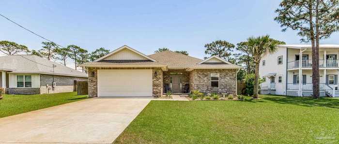 photo 2: 1602 Ponderosa Dr, Gulf Breeze FL 32563