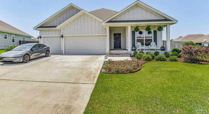 photo 1: 3910 Whitetail Ln, Pensacola FL 32526