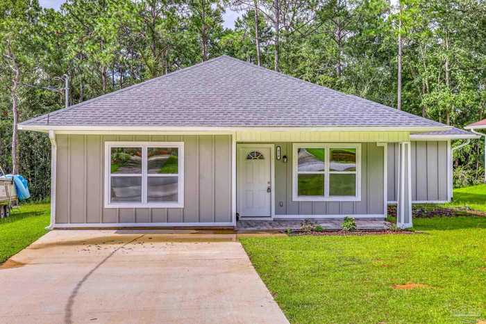 photo 1: 414 Ronda St, Pensacola FL 32534