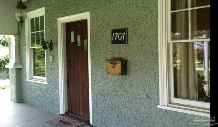 photo 2: 1701 E Blount St, Pensacola FL 32503