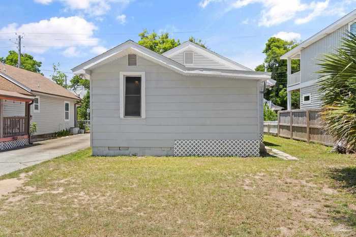 photo 24: 409 E Gonzalez St, Pensacola FL 32503