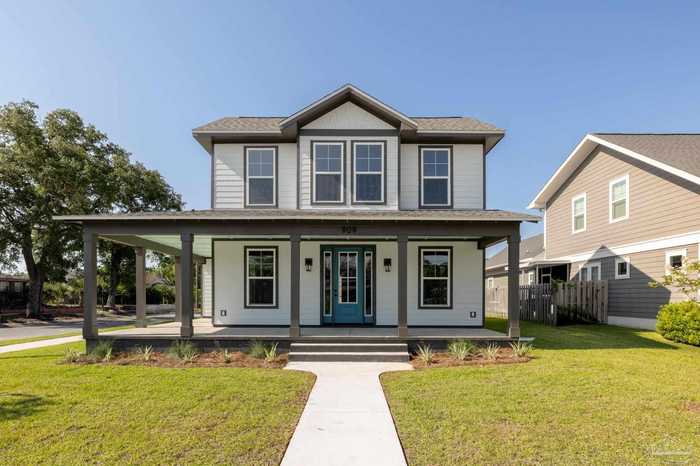 photo 1: 909 W Gregory St, Pensacola FL 32501