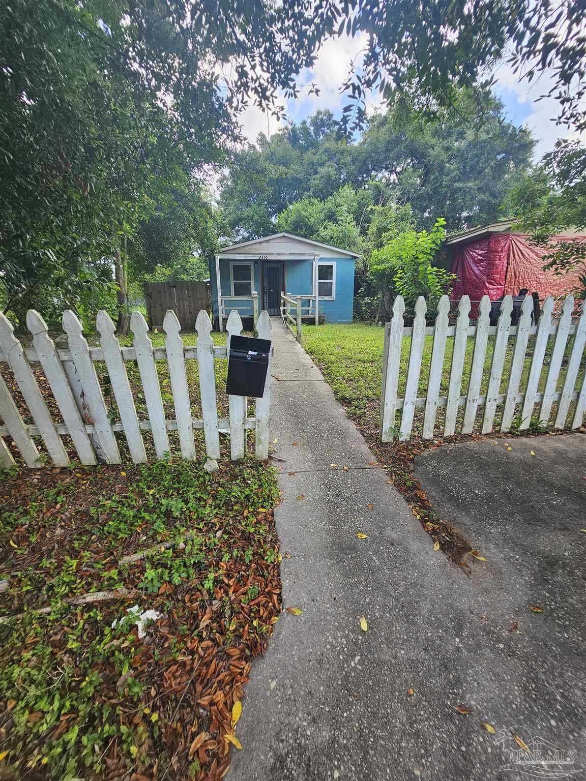 photo 3: 2410 N Baylen St, Pensacola FL 32501