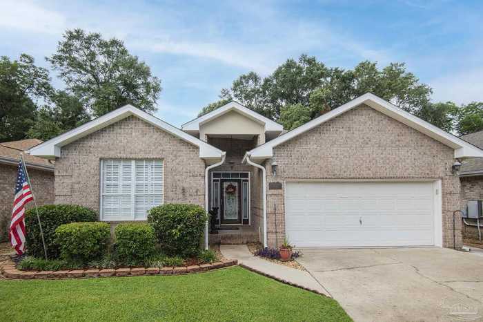 photo 1: 1013 Patriot Pl, Pensacola FL 32534