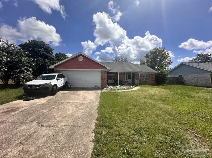 photo 1: 2028 Coral Creek Dr, Pensacola FL 32506