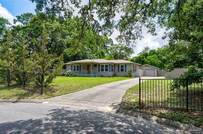 photo 1: 4311 N 8th Ave, Pensacola FL 32503