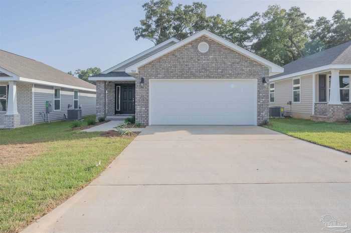 photo 1: 986 Brimwood Cir, Cantonment FL 32533