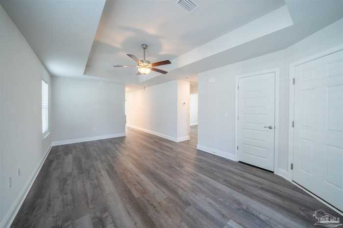 photo 2: 986 Brimwood Cir, Cantonment FL 32533