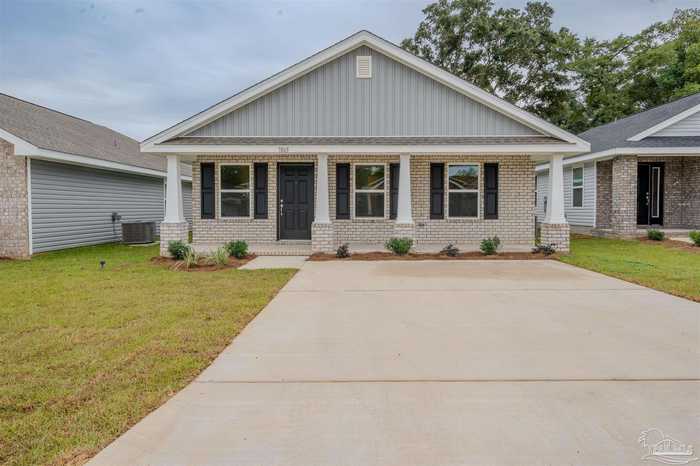 photo 1: 958 Brimwood Cir, Cantonment FL 32533