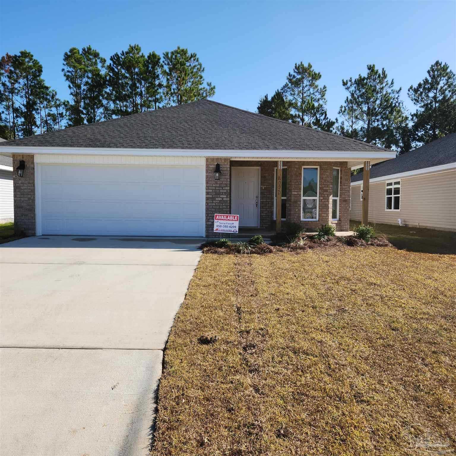 photo 1: 919 Pine Top Ln, Cantonment FL 32533