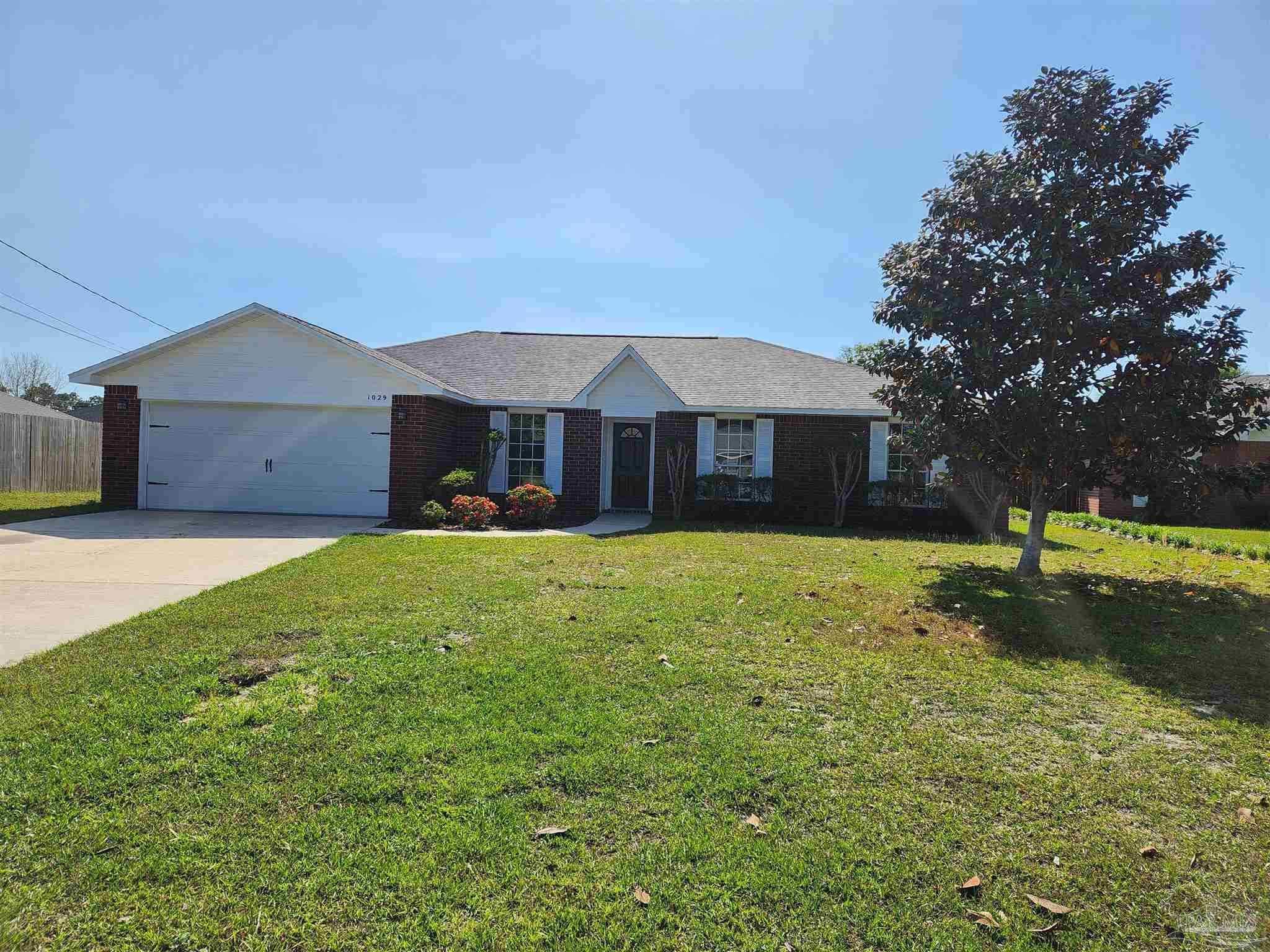 photo 1: 1029 Softshoe Pl, Pensacola FL 32506