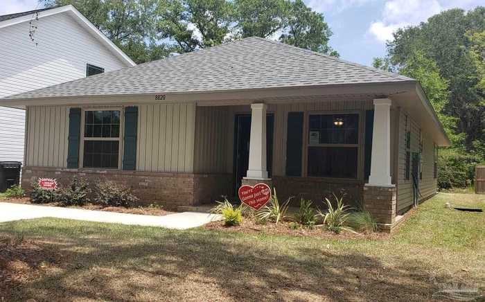 photo 1: 950 Brimwood Cir, Cantonment FL 32533