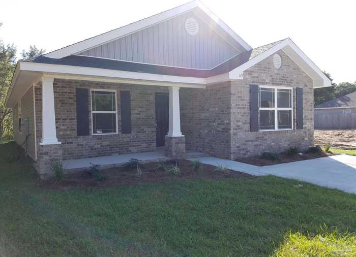 photo 1: 946 Brimwood Cir, Cantonment FL 32533