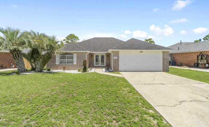 photo 1: 1534 Sandcliff Dr, Pensacola FL 32507