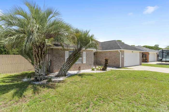 photo 2: 1534 Sandcliff Dr, Pensacola FL 32507