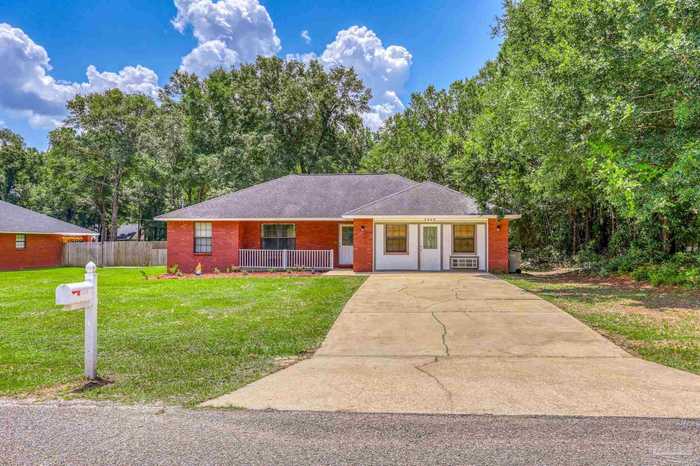 photo 2: 5569 Columbia Ave, Milton FL 32570