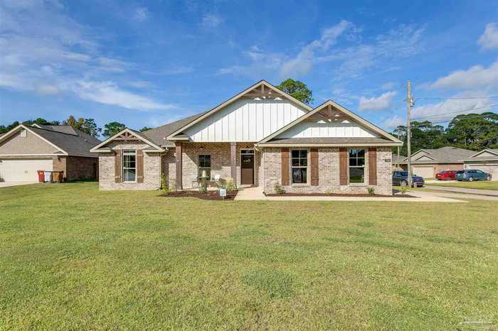 photo 2: 6494 Gentle Rain Dr, Milton FL 32570