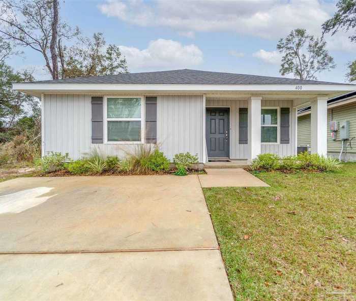 photo 1: 1034 Brimwood Cir, Cantonment FL 32533