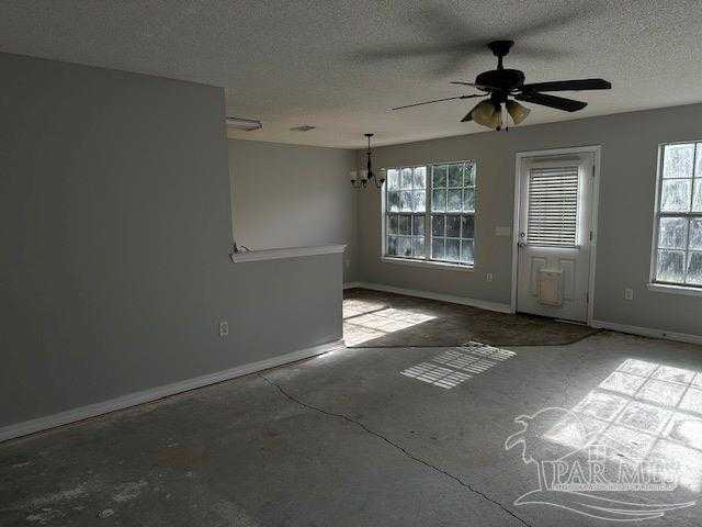 photo 3: 6355 Cottage Woods Dr, Milton FL 32570