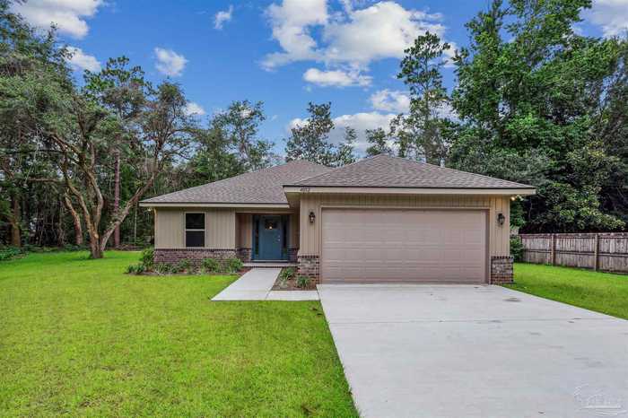 photo 1: 4052 Charles Cir, Pace FL 32571