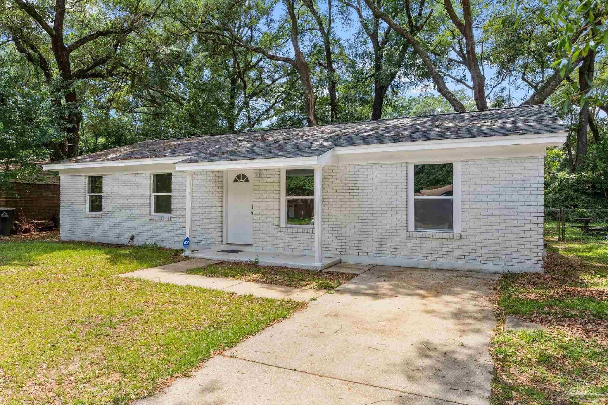 photo 3: 5665 Gainswood Ct, Pensacola FL 32526