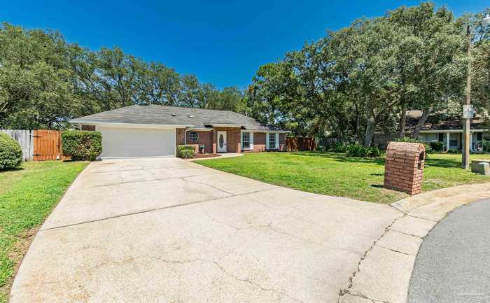 photo 2: 573 Tarkiln Oak Cir, Pensacola FL 32506