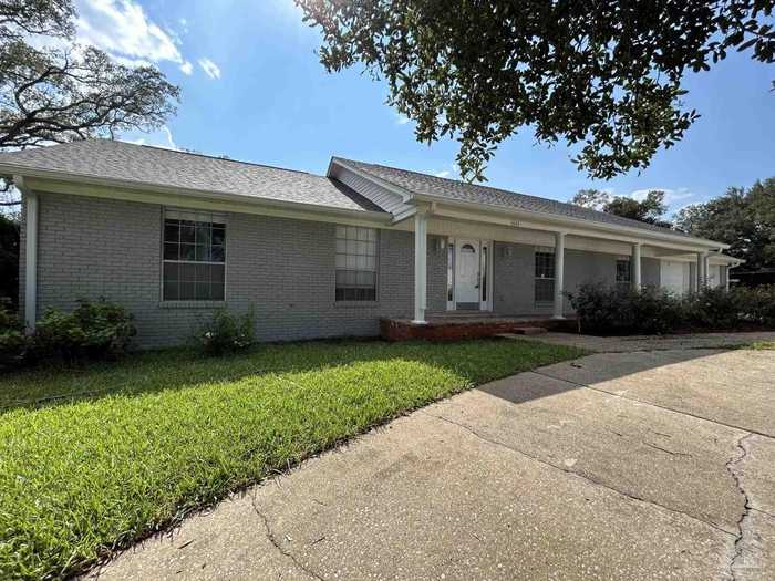 photo 1: 8643 Scenic Hills Dr, Pensacola FL 32514