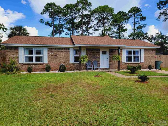 photo 2: 8144 El Dorado Dr, Pensacola FL 32506