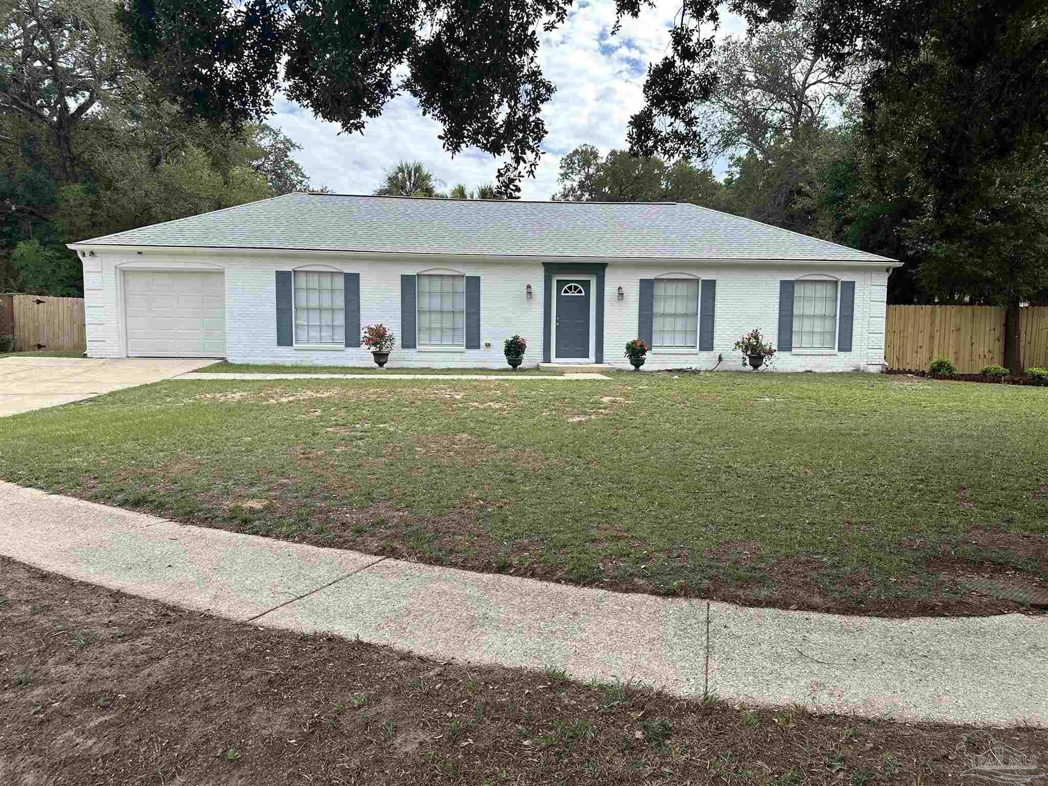 photo 3: 6827 Stonehenge Cir, Pensacola FL 32506