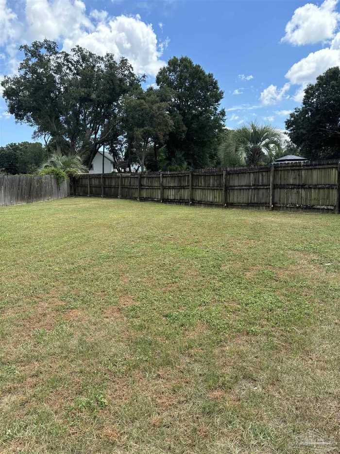 photo 1: 2610 Tinosa Cir, Pensacola FL 32526