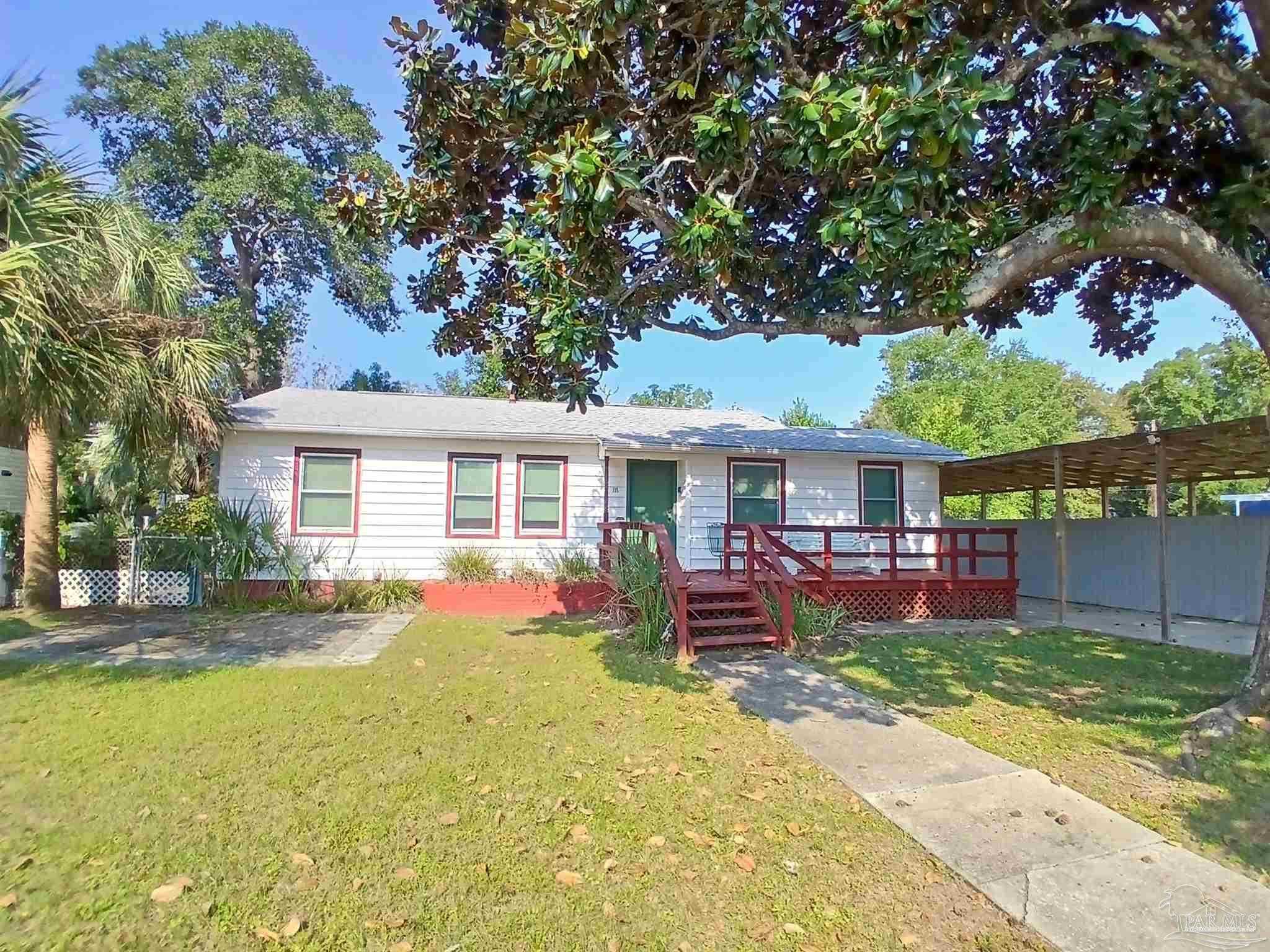 photo 1: 111 SE Syrcle Dr, Pensacola FL 32507